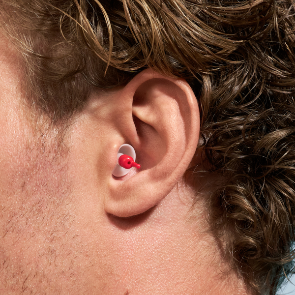 Alpine MotoSafe Race – augstas slāpēšanas ausu aizbāžņi motociklistiem